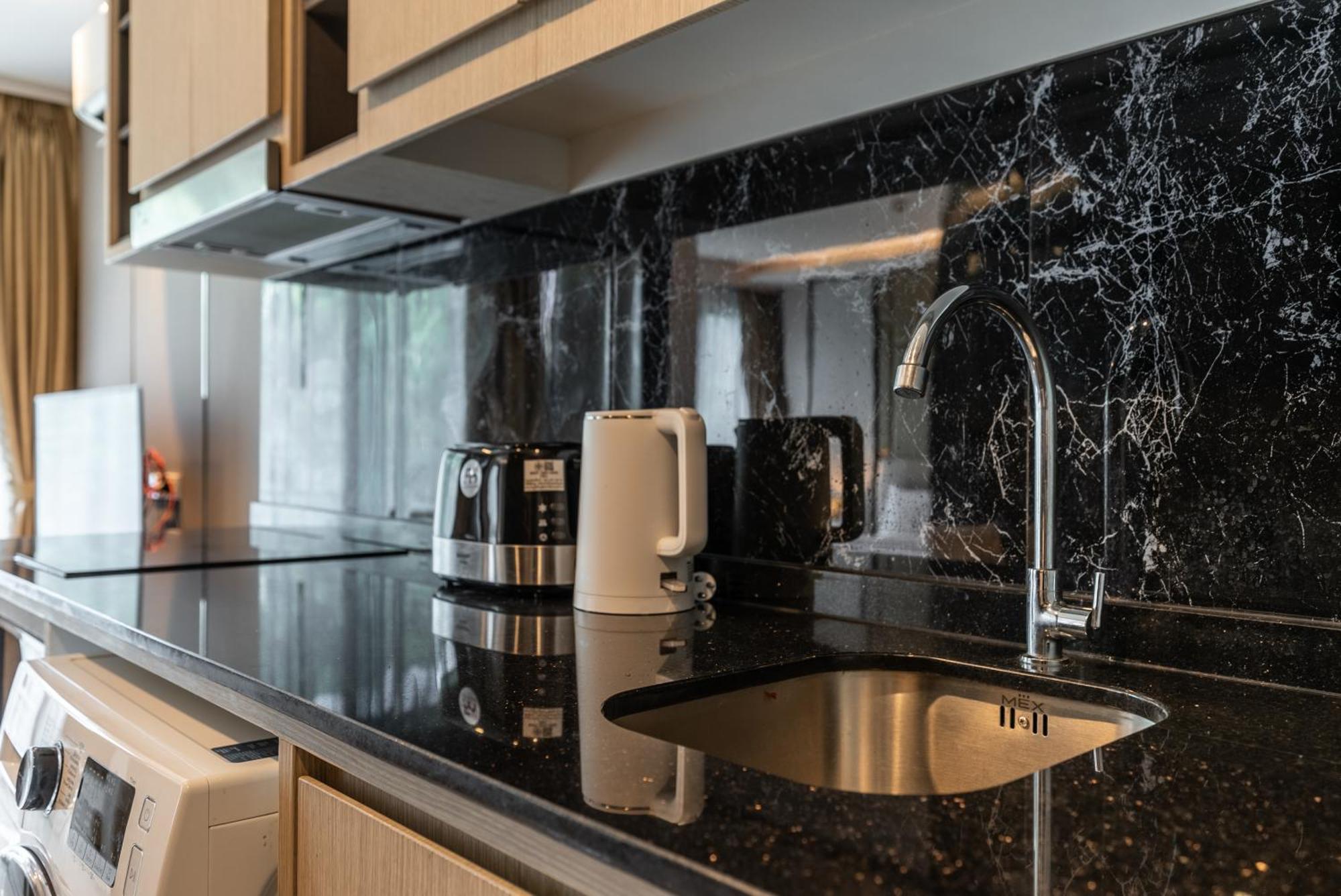 Panora Condo By Villacarte Bãi biển Surin Ngoại thất bức ảnh